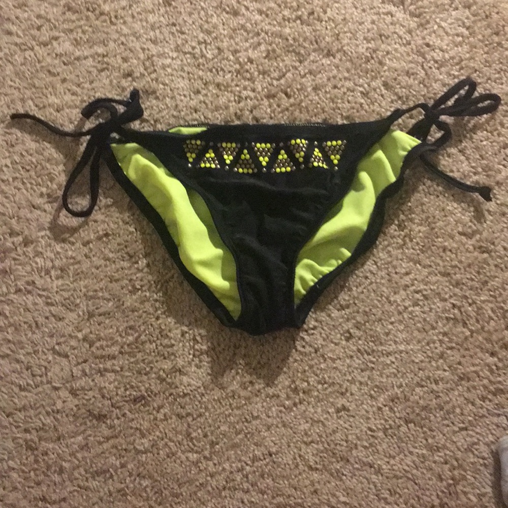 Bikini bottom